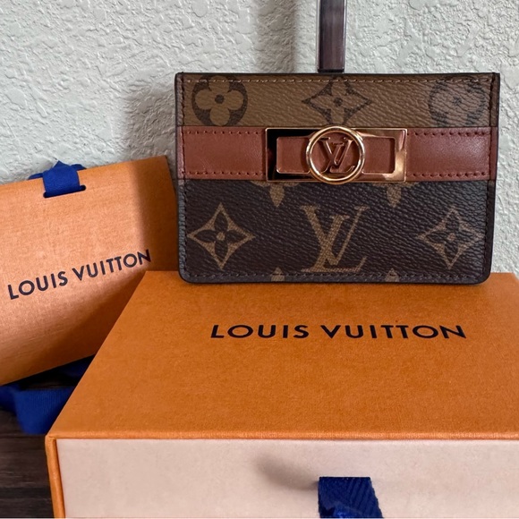 Louis Vuitton Handbags - LOUIS VUITTON Dauphine Monogram Card Holder